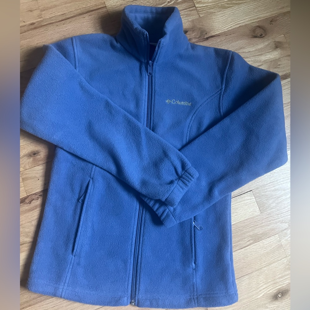 Columbia Women’s size XS periwinkle zip up fleece